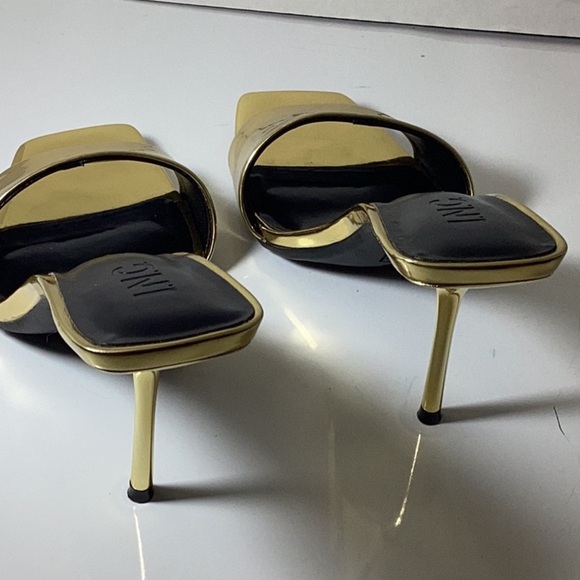 CANDINA WOMENS PATENT SQUARE TOE SLIDE SANDALS - Picture 5 of 7